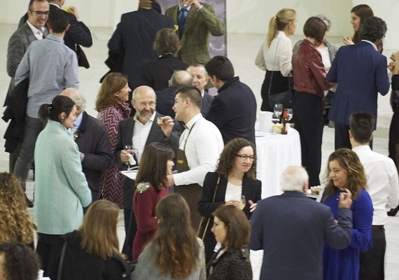 Servicio de congresos en el Palacio de Exposiciones y Congresos de Oviedo en Asturias