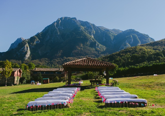 Ceremonia de boda rural en Asturias con Capilé Catering 